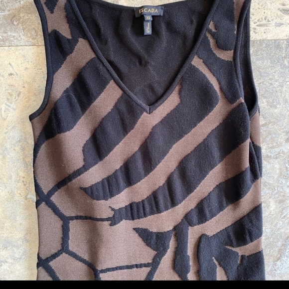 Escada sefgin fantasy dress - Picture 3 of 6